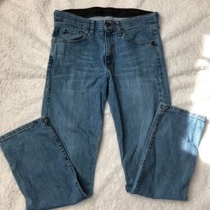 Classic Wrangler women’s jeans straight legs medium wash size 30x30”